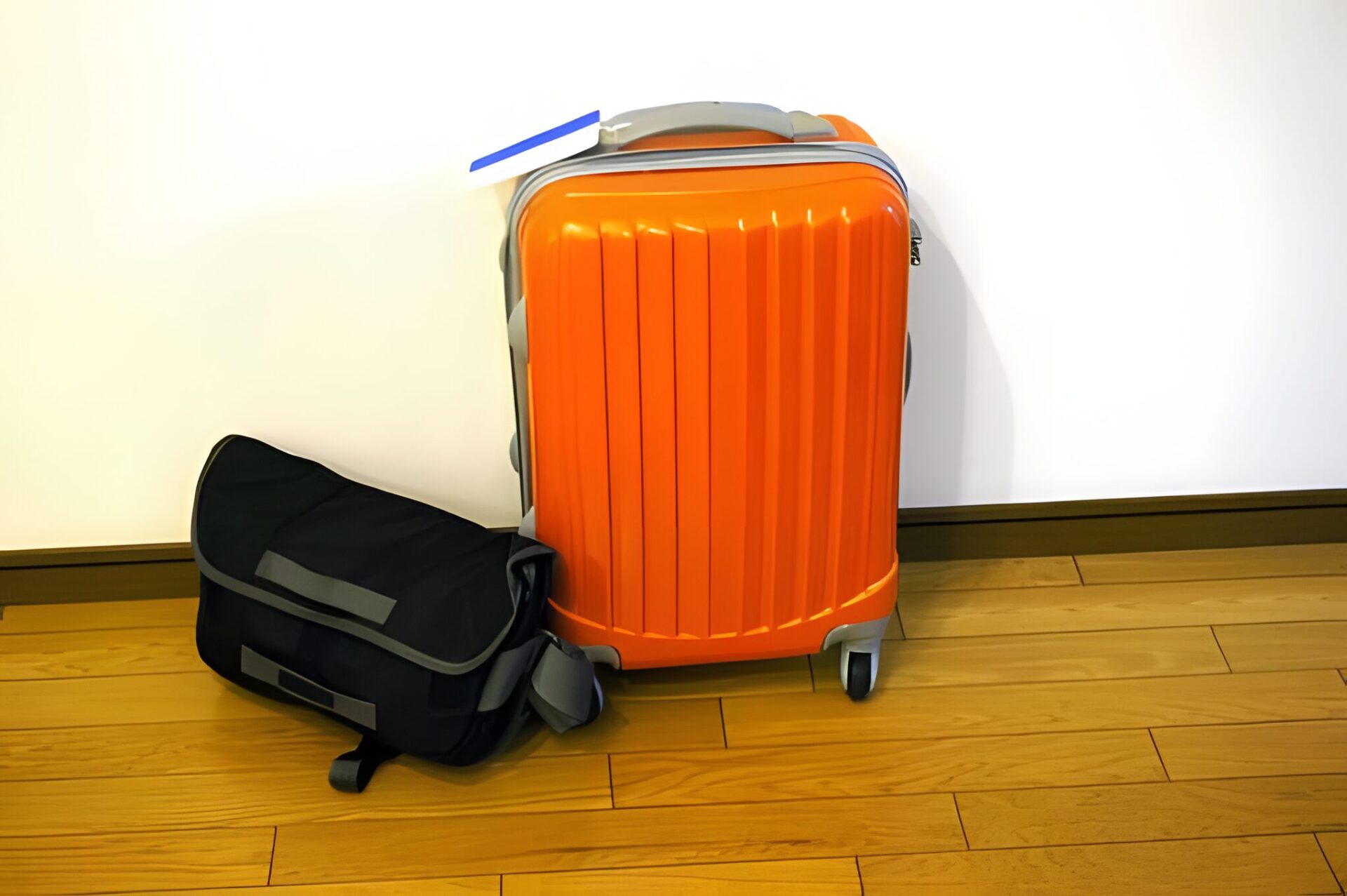 メッセンジャーバッグ